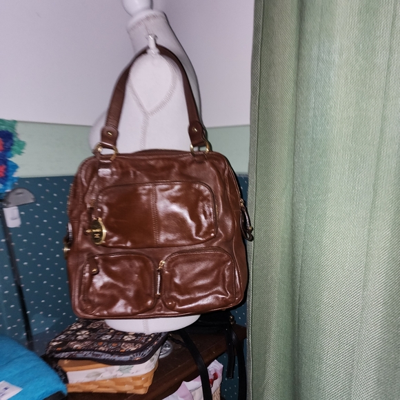 Tod's Handbags - TOD'S EUC LRG T MEDIA LEATHER POCKET TOTE BAG.